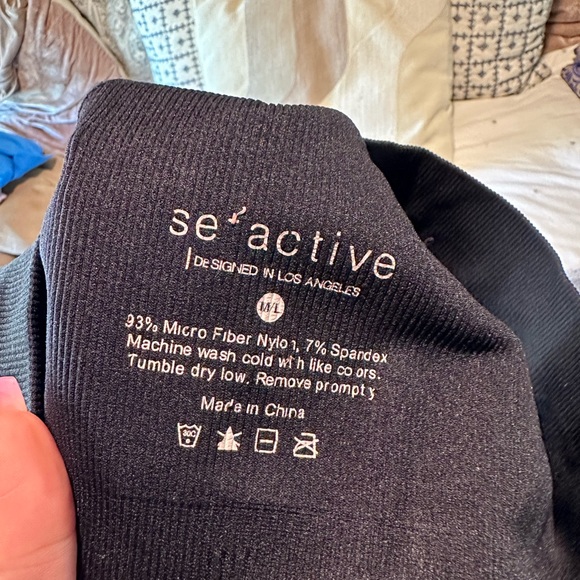 Set - Picture 3 of 3